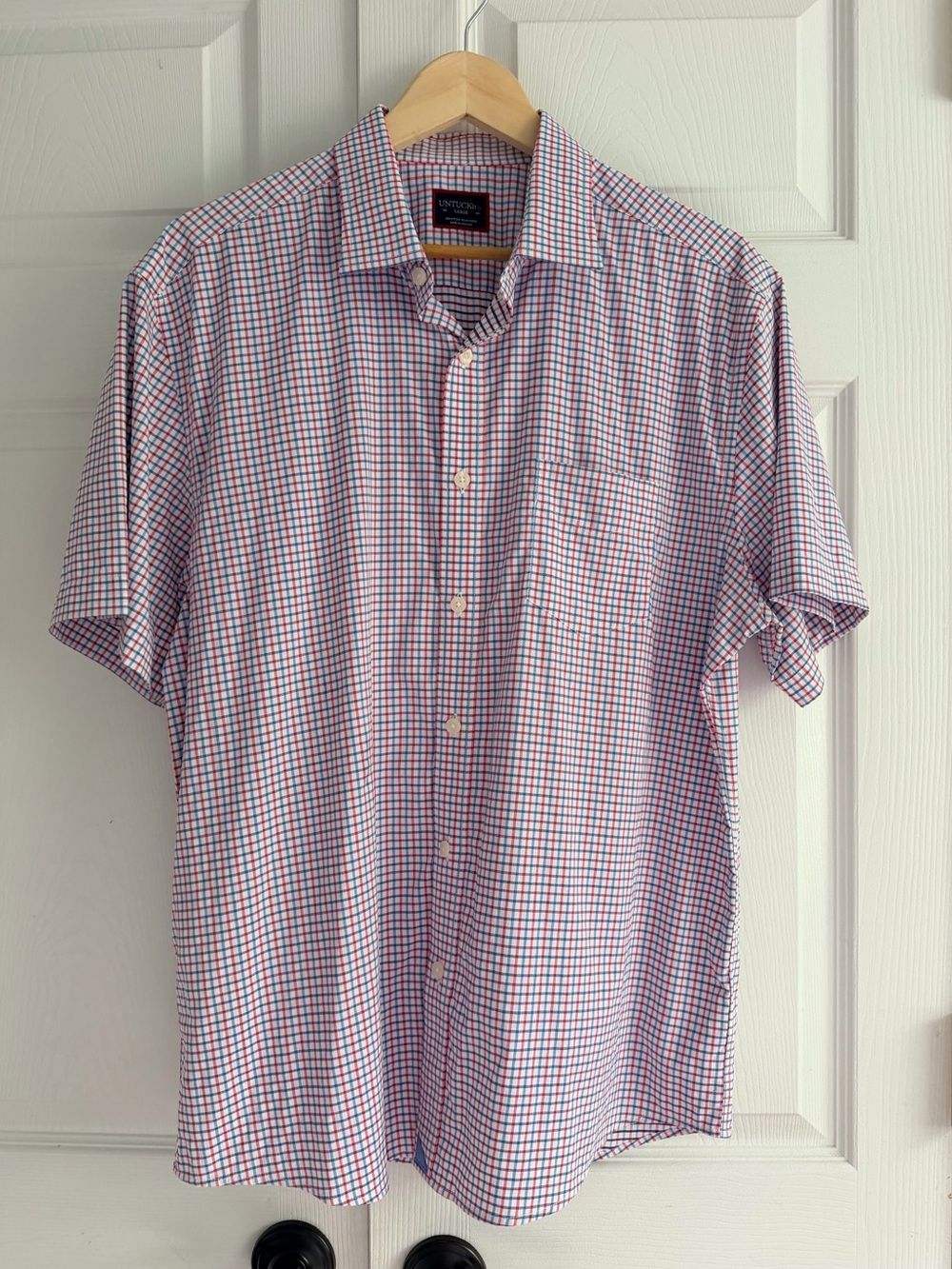 UNTUCKit Button Up Men’s Large Red Blue Check Short Sleeve Performance Stretch